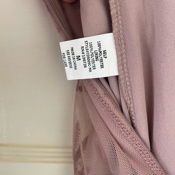 Pink Blush Mauve Mesh Lace Overlay Maternity Dress. Size Medium. - Picture 6 of 9